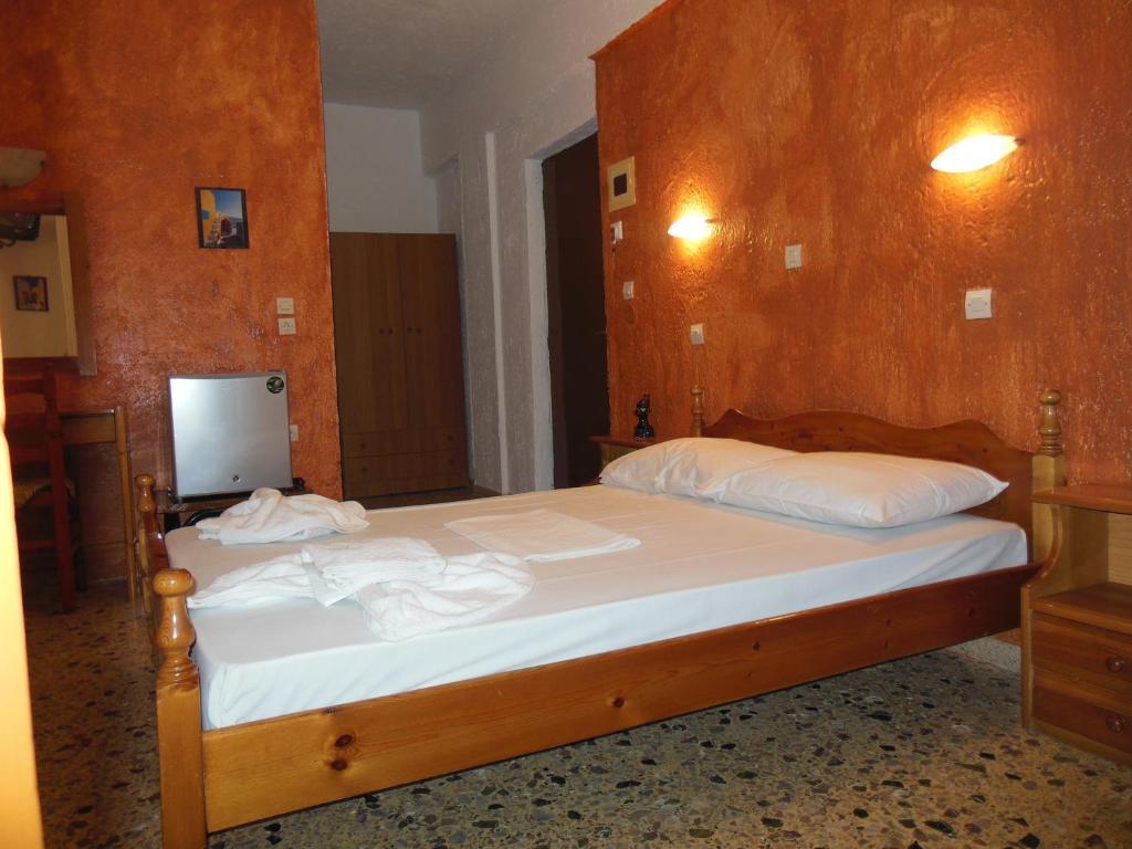 Santa Irini Hotel Perissa  Quarto foto